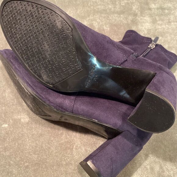 STUART WEITZMAN Suede Nay Ankle Boots - Picture 4 of 10